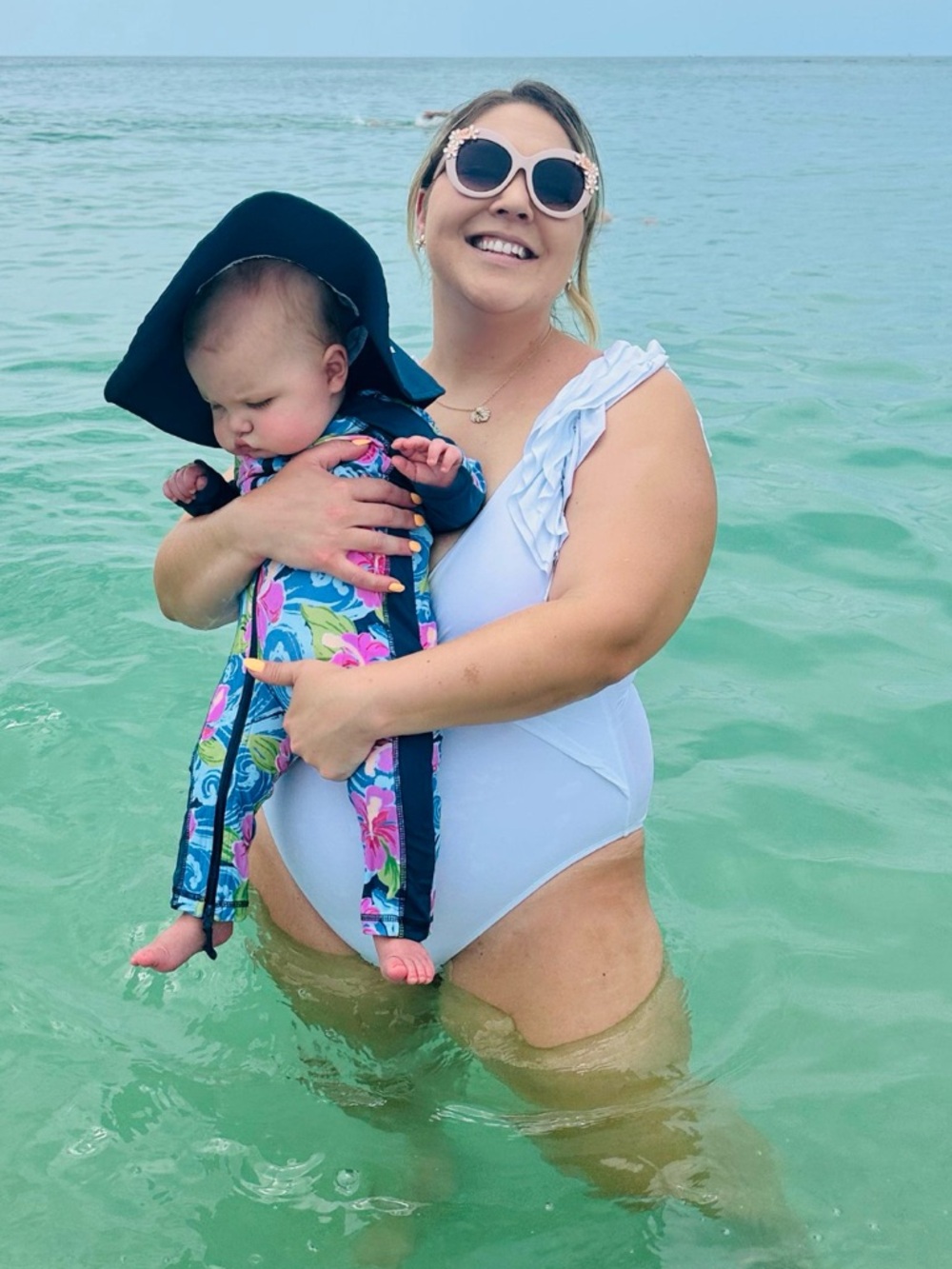 🌴🤍 worn 2x Lilly Pulitzer resort white steviekate one piece swim
